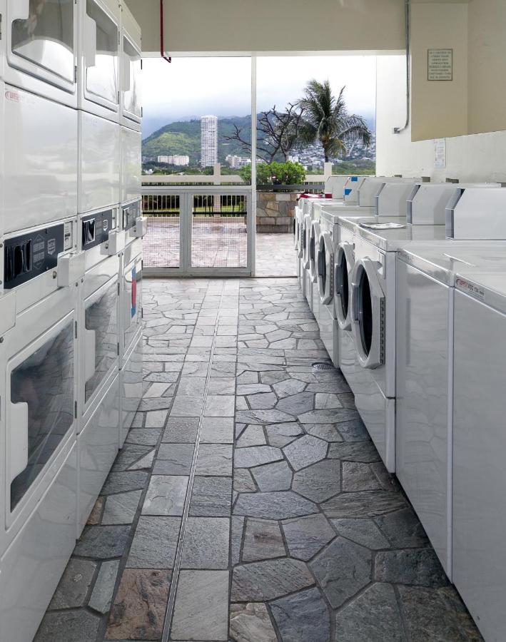 Beautifully Upgraded Studio Close To Waikiki Beach Lejlighed Honolulu Eksteriør billede